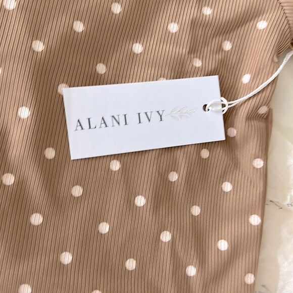 NWT Girl Two Piece Set Size 18-24 Month - Picture 3 of 4